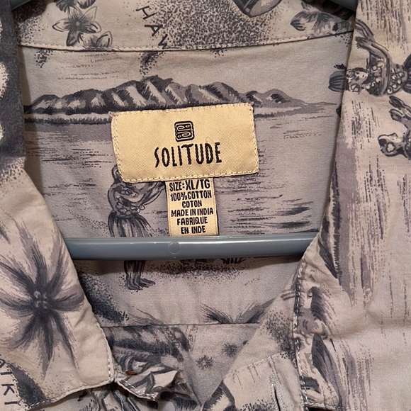 Mens short sleeve shirt Hawaii Aztec design on shirt. - Picture 2 of 2